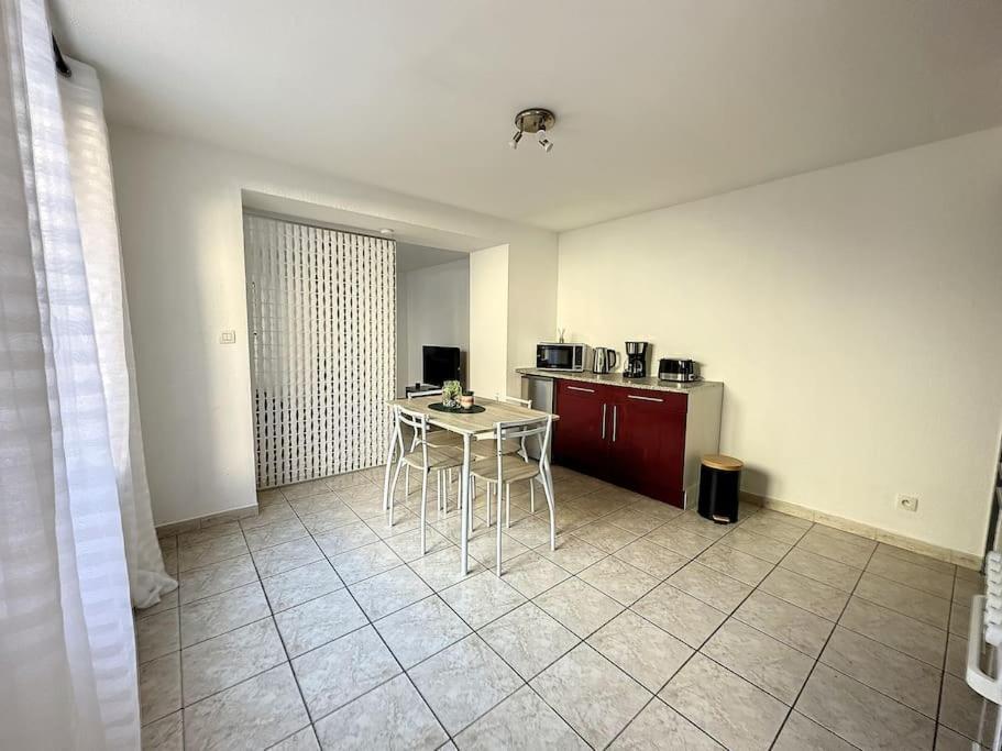 Spacieux T2 Tout Confort Тарб Экстерьер фото