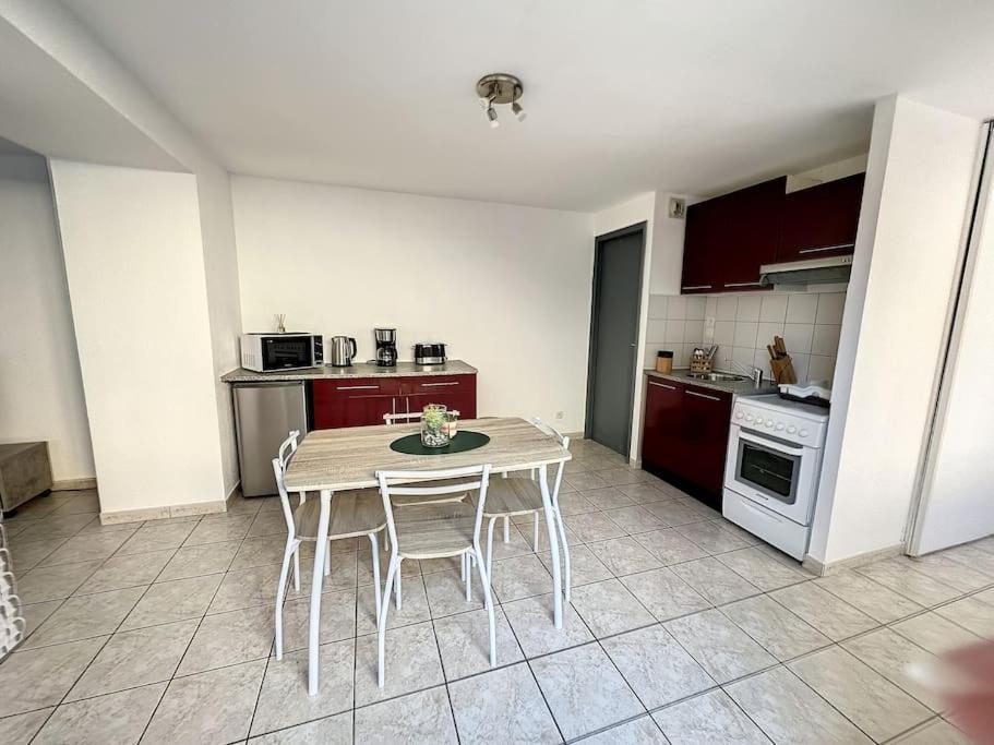 Spacieux T2 Tout Confort Тарб Экстерьер фото