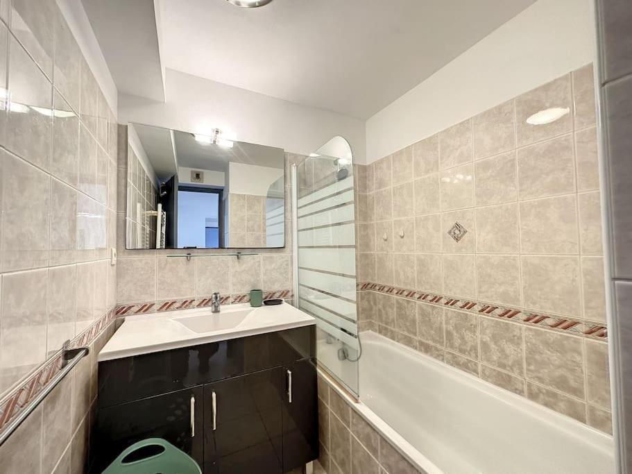 Spacieux T2 Tout Confort Тарб Экстерьер фото